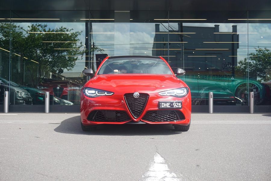 2023 Alfa Romeo Giulia Veloce Auto MY23 Photo 2