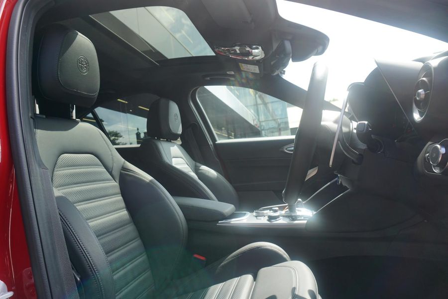 2023 Alfa Romeo Giulia Veloce Auto MY23 Photo 12