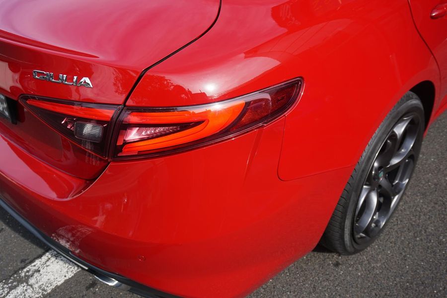 2017 Alfa Romeo Giulia Veloce Auto Photo 10