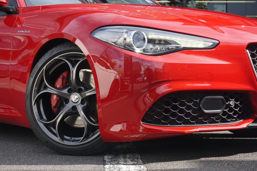 2017 Alfa Romeo Giulia Veloce Auto Photo 2