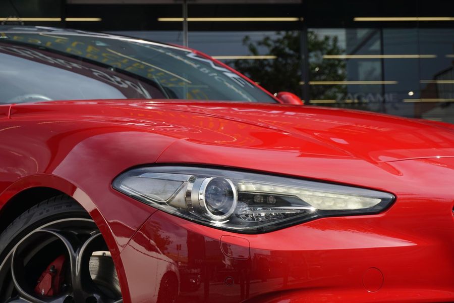 2017 Alfa Romeo Giulia Veloce Auto Photo 4