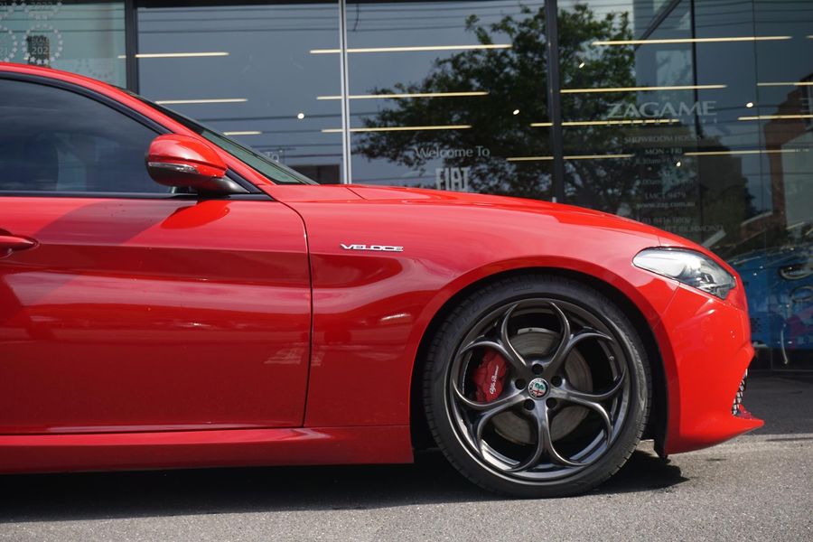 2017 Alfa Romeo Giulia Veloce Auto Photo 7